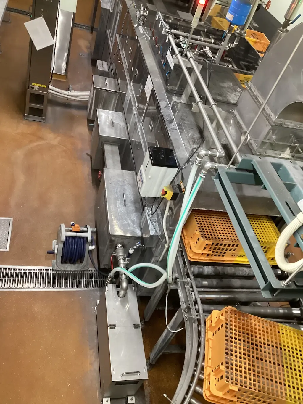 箱洗浄機の熱回収1